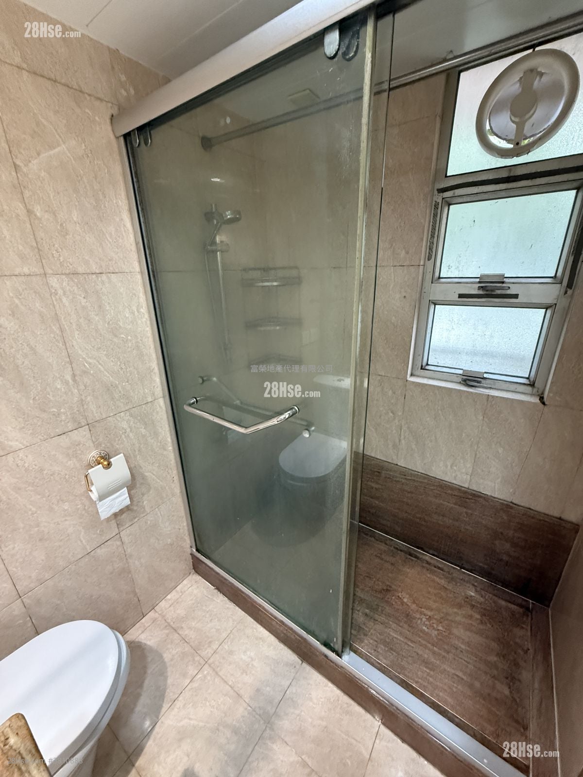 Hunghom Bay Centre Rental 4 Bedrooms , 2 Bathrooms 953 ft²