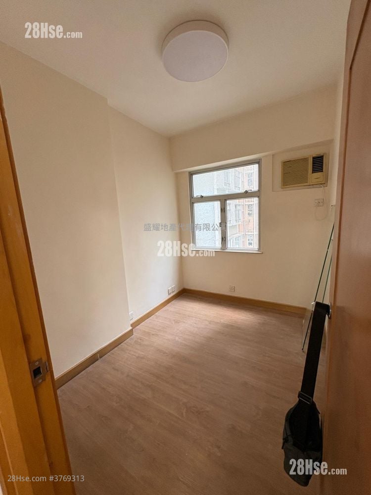 缙景台 租盘 2 房 , 1 浴室 420 平方尺