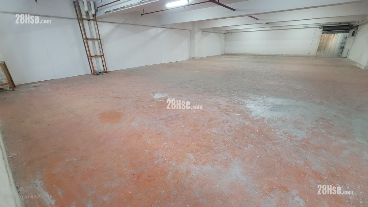 Luen Cheong Can Centre Rental