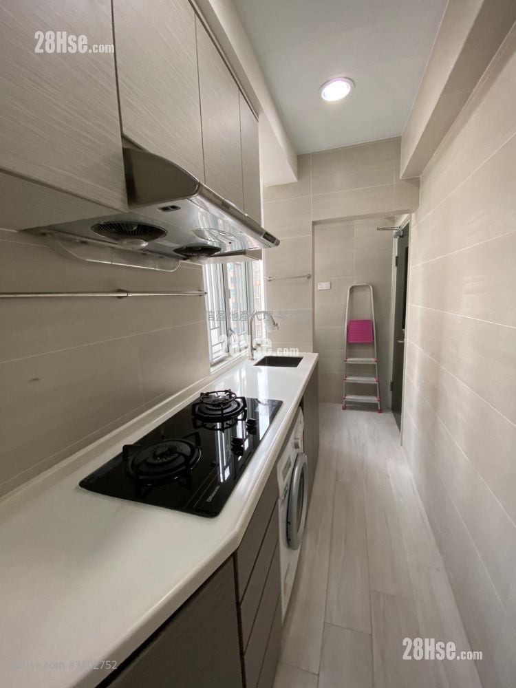 Parker's Court Rental 2 Bedrooms , 1 Bathroom 342 ft²