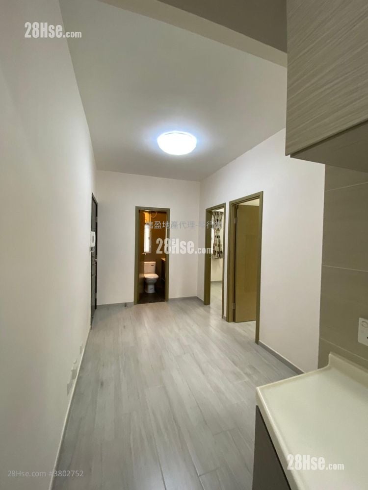 Parker's Court Rental 2 Bedrooms , 1 Bathroom 342 ft²