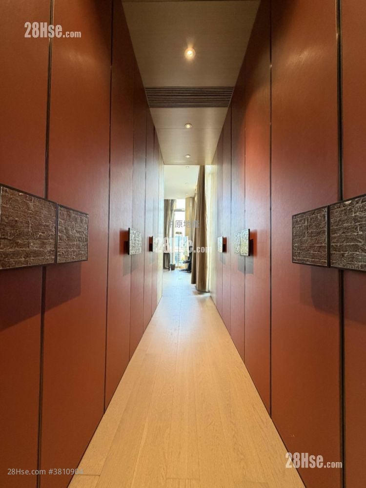 泷珀 租盘 2,630 平方尺