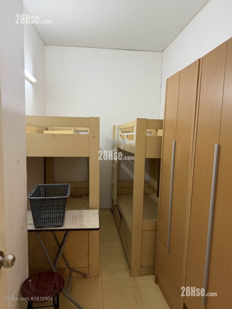 泷珀 租盘 2,630 平方尺