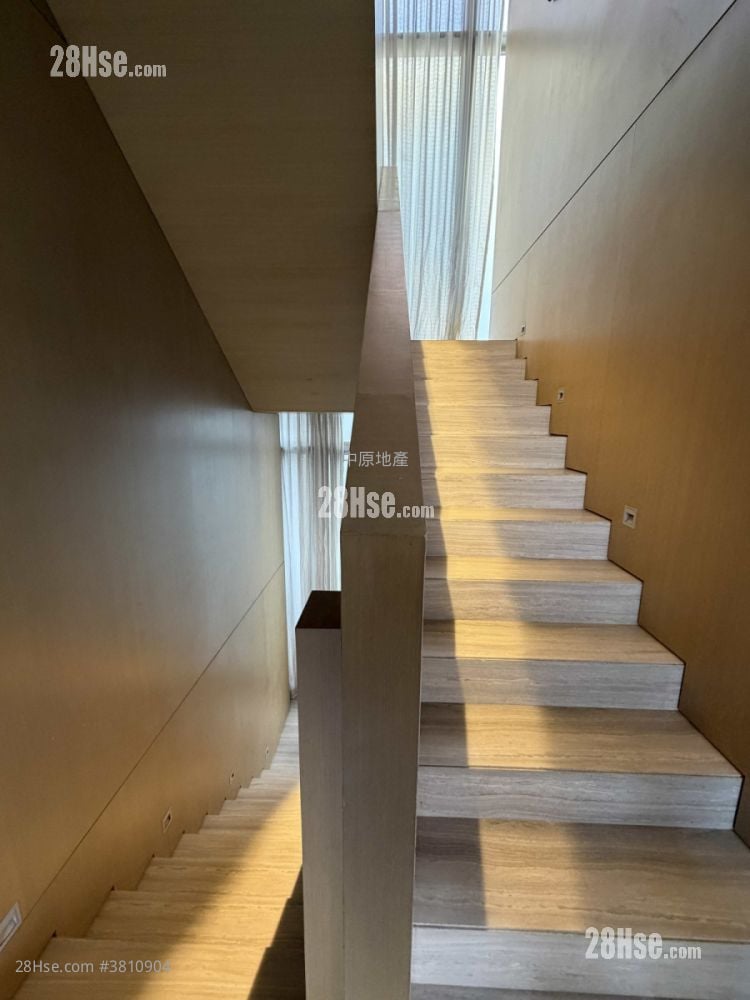 泷珀 租盘 2,630 平方尺