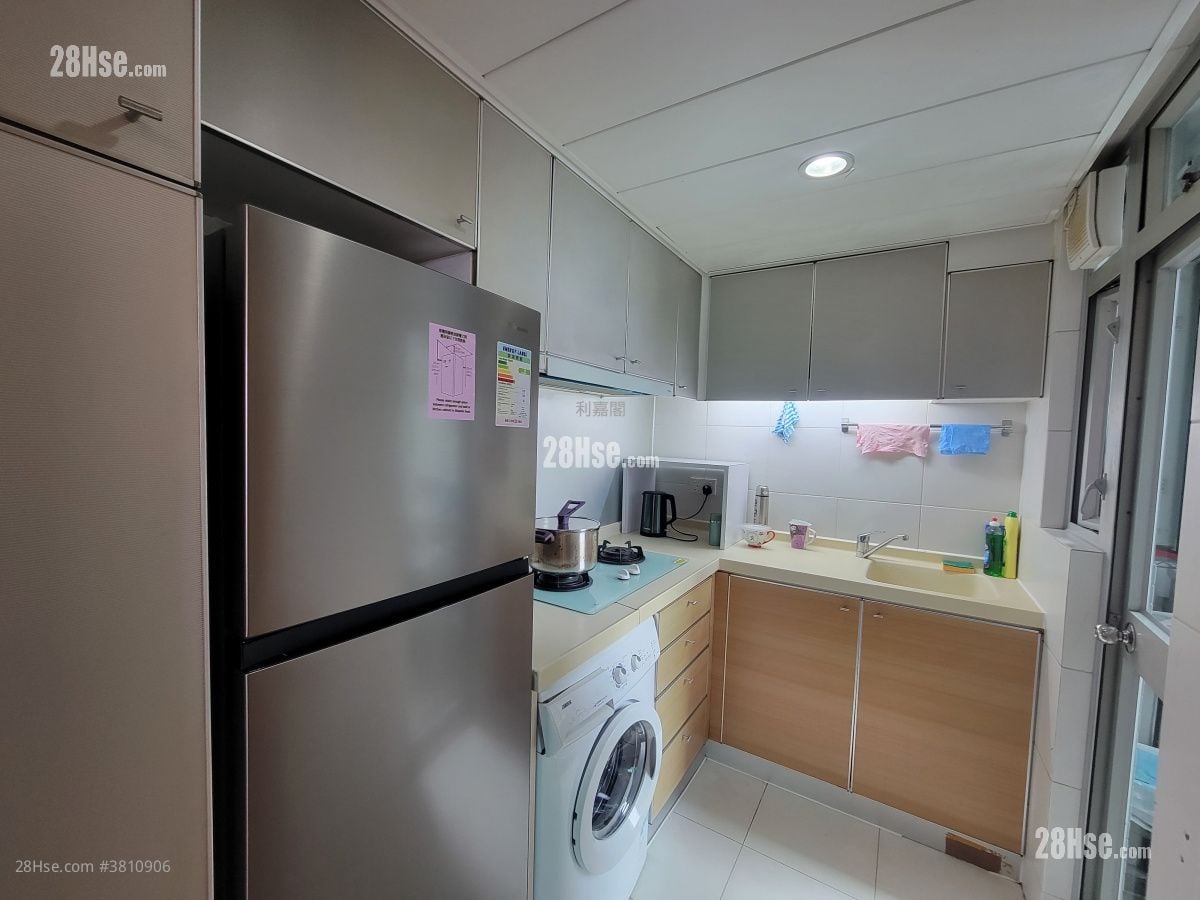 Metro Harbour View Sell 3 Bedrooms 511 ft²