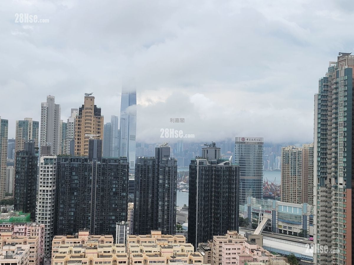 Metro Harbour View Sell 3 Bedrooms 511 ft²