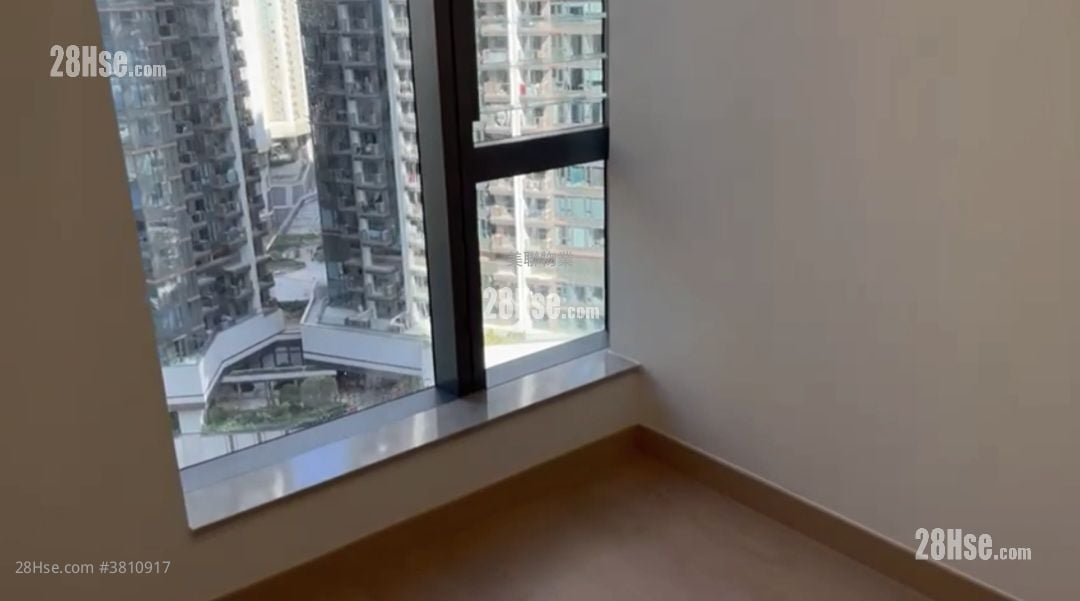 Seasons Place Sell 1 Bedroom , 1 Bathroom 323 ft²