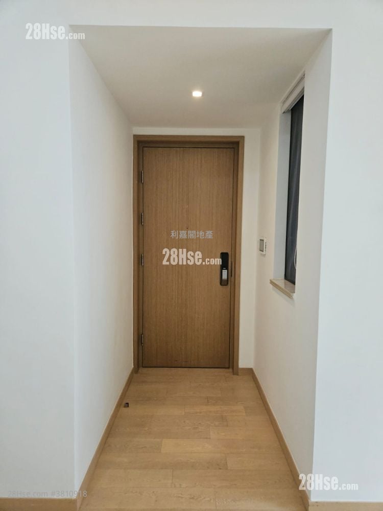 The Bloomsway Sell 2 Bedrooms 624 ft²