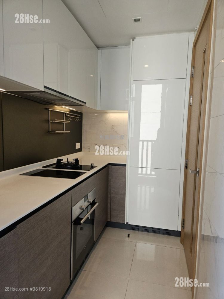 The Bloomsway Sell 2 Bedrooms 624 ft²