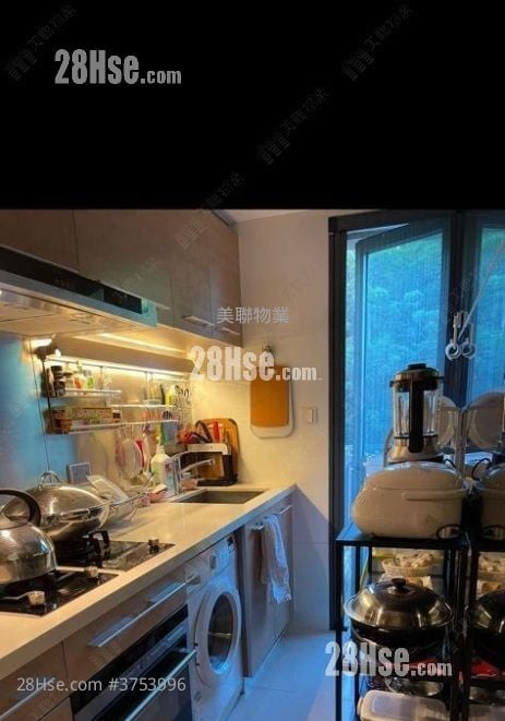 Aria Sell 2 Bedrooms , 1 Bathroom 497 ft²