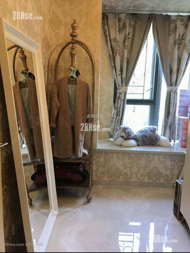 Aria Sell 2 Bedrooms , 1 Bathroom 497 ft²