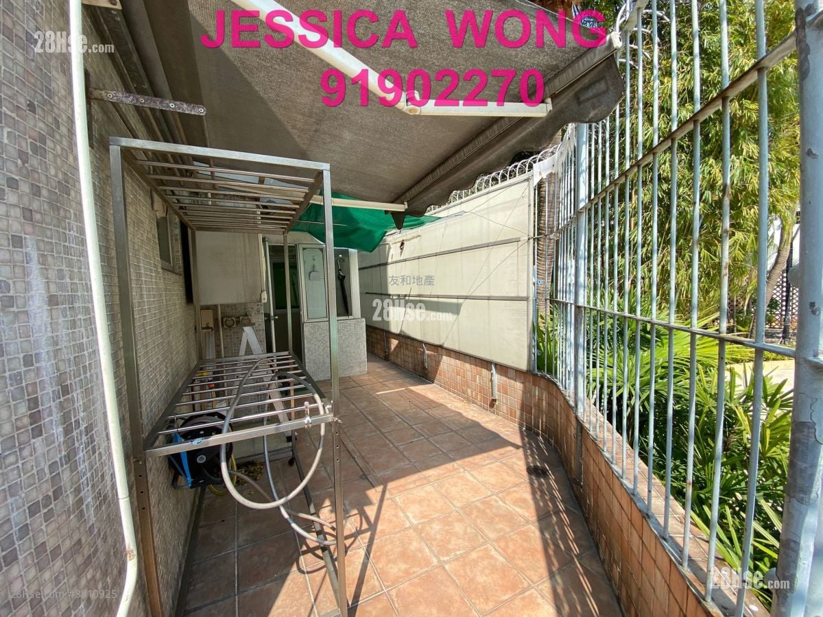 Beacon Heights Rental 3 Bedrooms , 2 Bathrooms 900 ft²