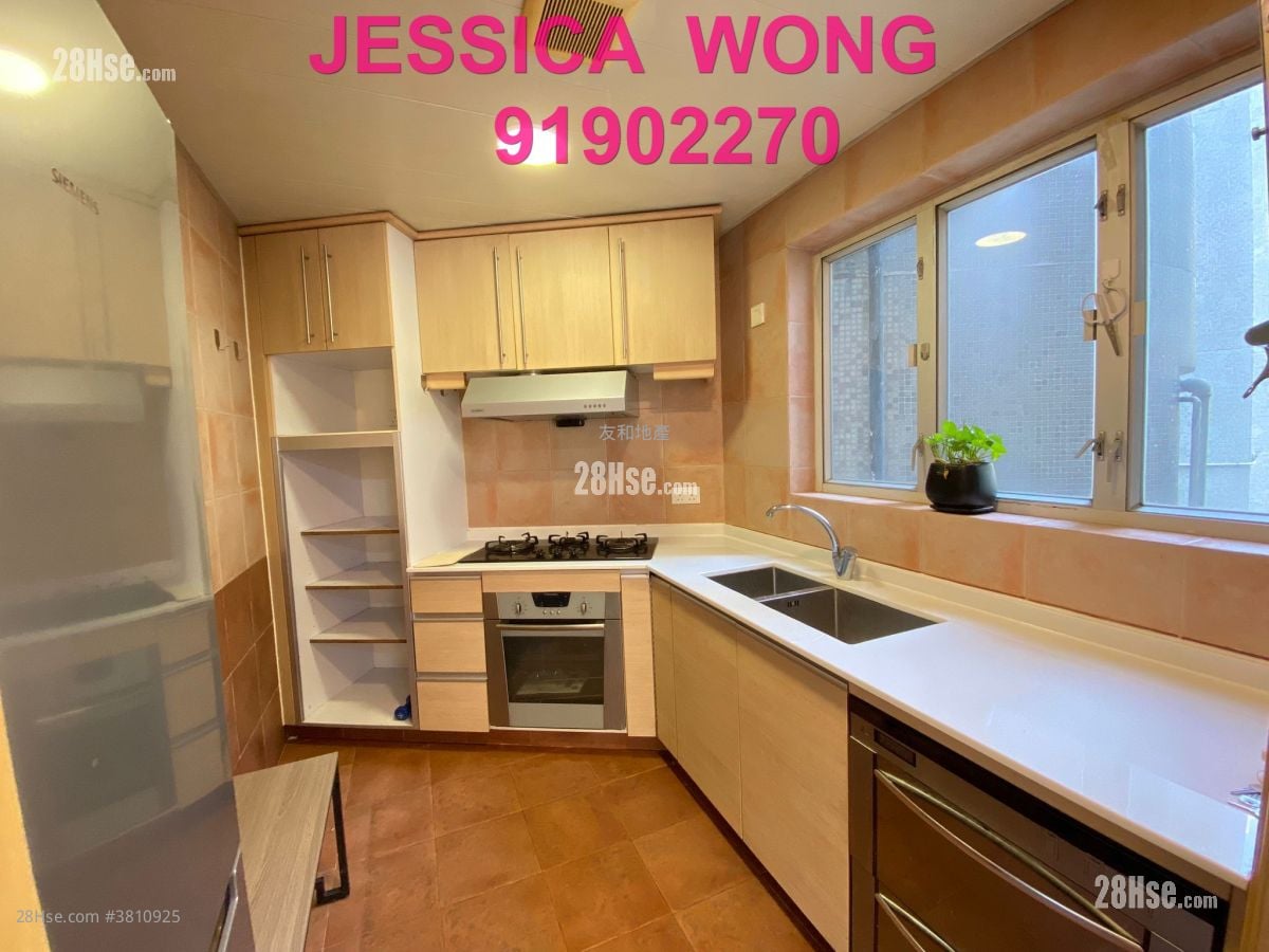 Beacon Heights Rental 3 Bedrooms , 2 Bathrooms 900 ft²