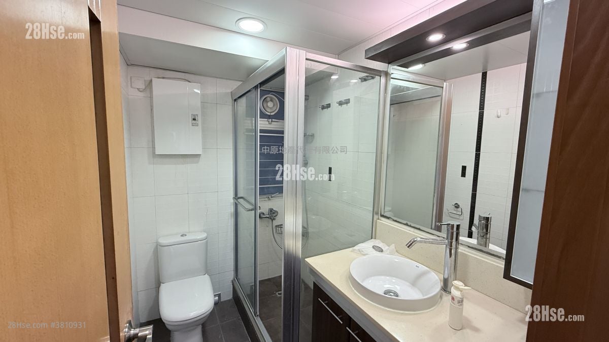 丽港城 租盘 2 房 , 1 浴室 517 平方尺