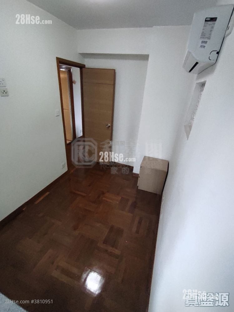 Metro Harbour View Sell 2 Bedrooms 322 ft²