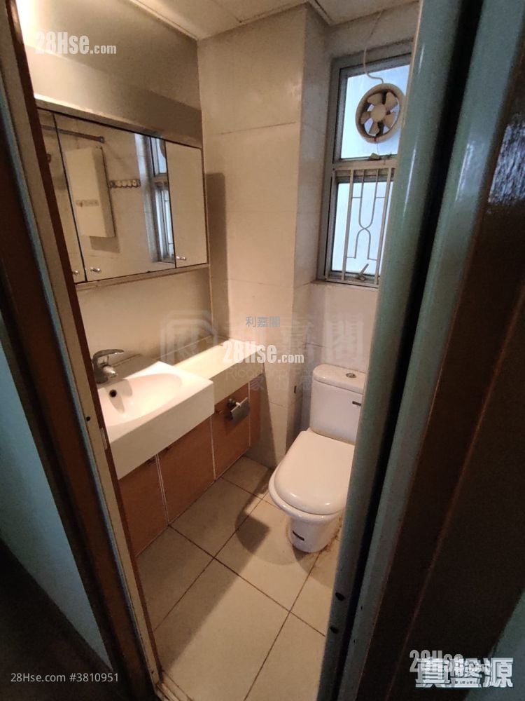 Metro Harbour View Sell 2 Bedrooms 322 ft²