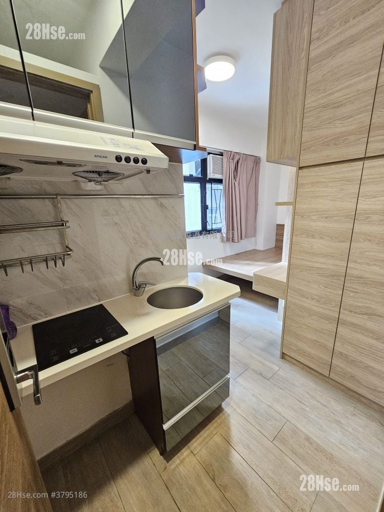 月明楼 租盘 1 浴室 140 平方尺