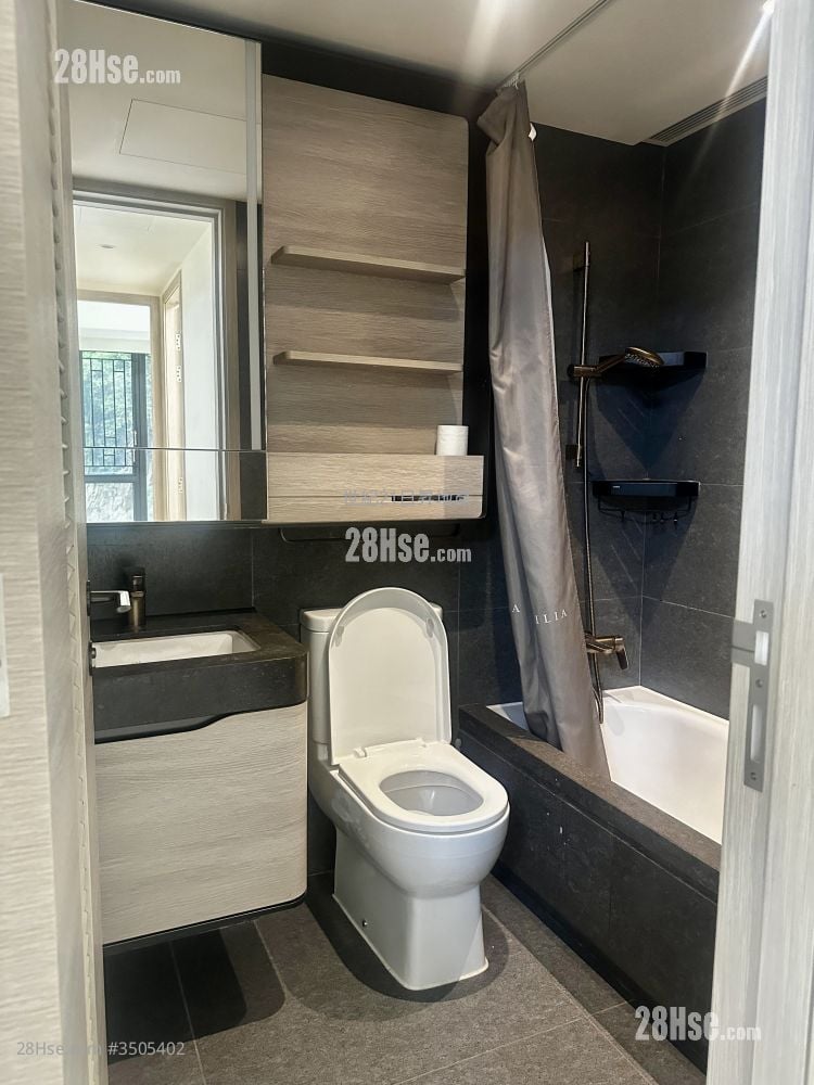 Fleur Pavilia Sell 3 Bedrooms , 2 Bathrooms 808 ft²