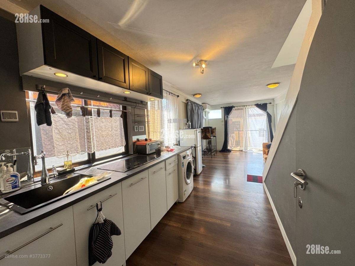 Village Sell 1 Bedroom , 1 Bathroom 400 ft²