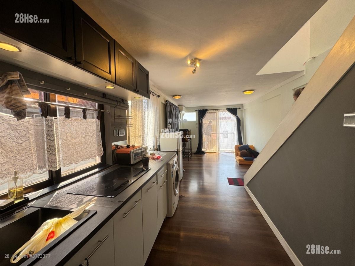 Village Sell 1 Bedroom , 1 Bathroom 400 ft²