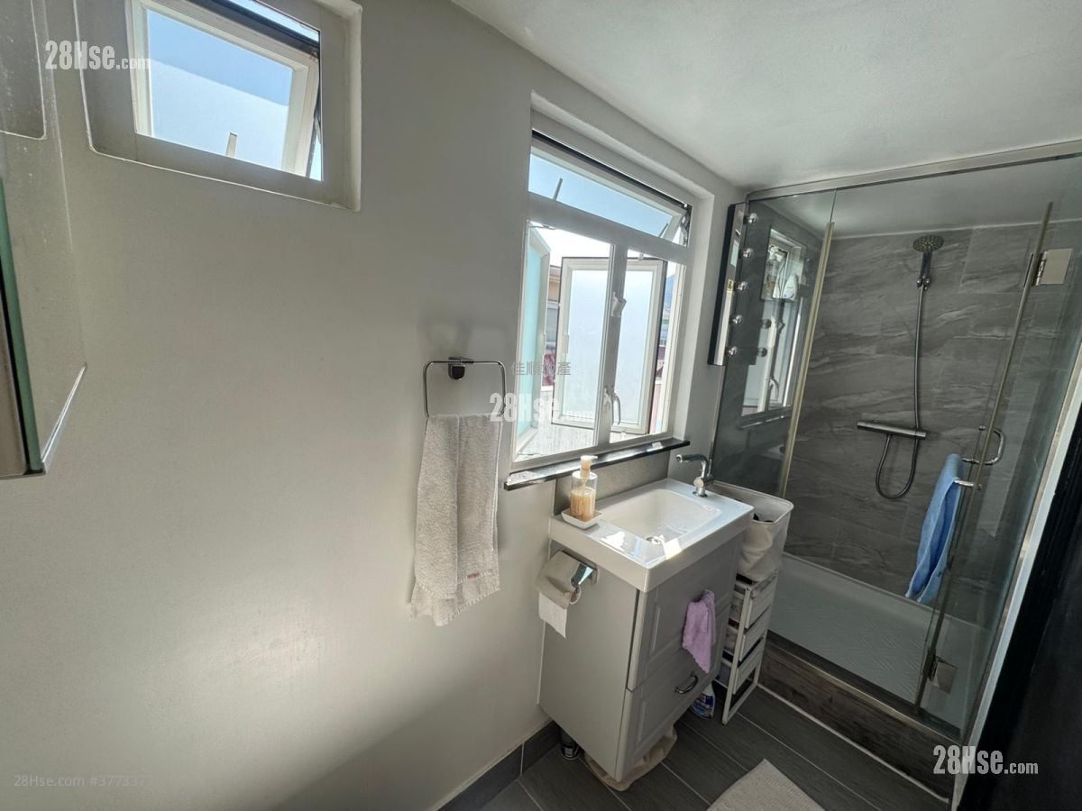 Village Sell 1 Bedroom , 1 Bathroom 400 ft²