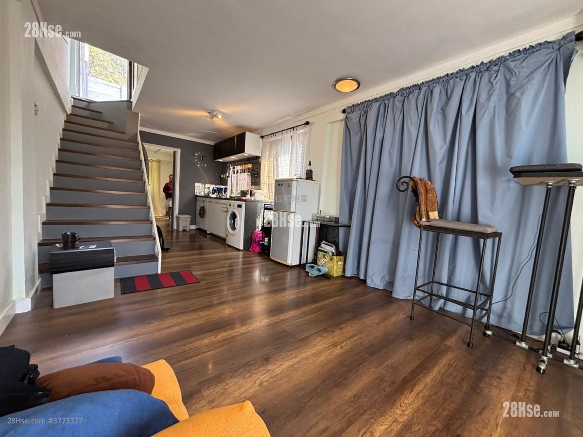 Village Sell 1 Bedroom , 1 Bathroom 400 ft²