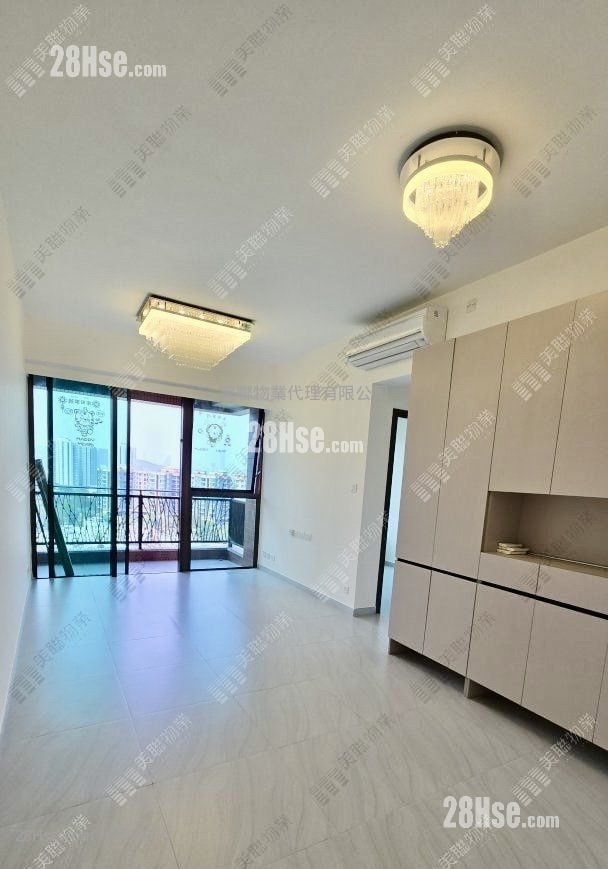 皇府山 售盘 3 房 785 平方尺