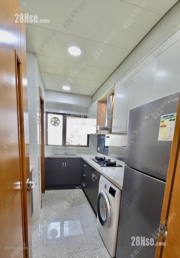 皇府山 售盘 3 房 785 平方尺