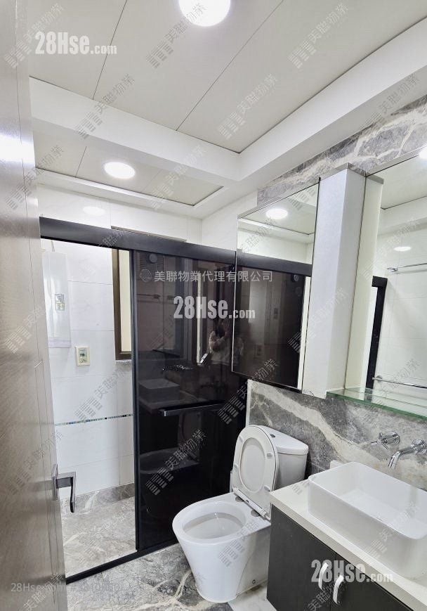 皇府山 售盘 3 房 785 平方尺