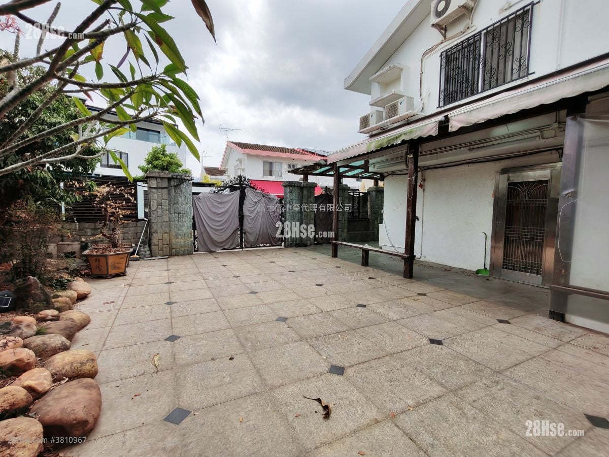 錦繡花園 租盤 2 房 , 2 浴室 950 平方呎