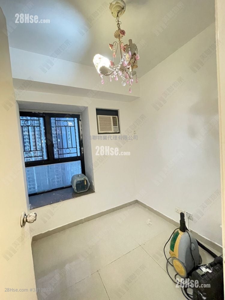 Royal Green Sell 3 Bedrooms 551 ft²