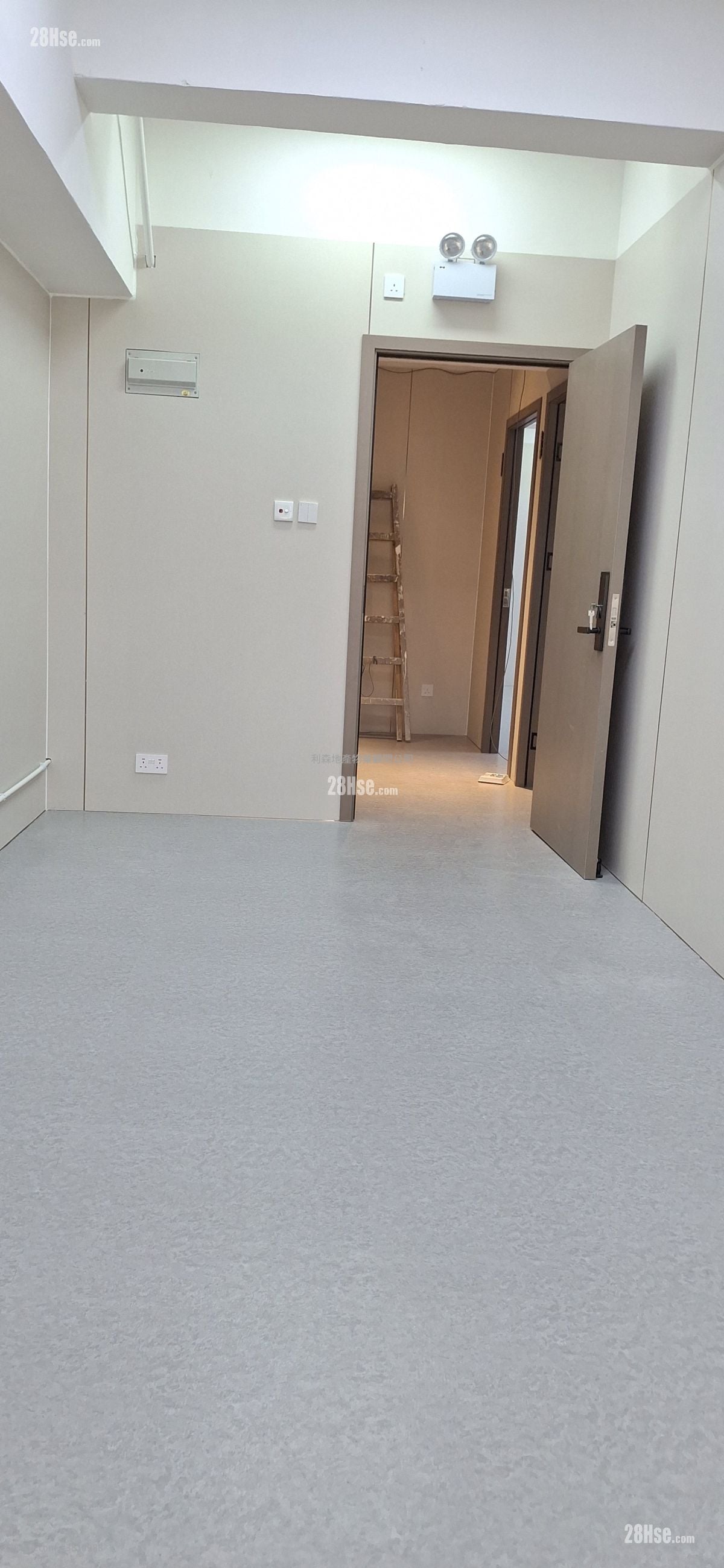 Ka Wing Factory Building Rental