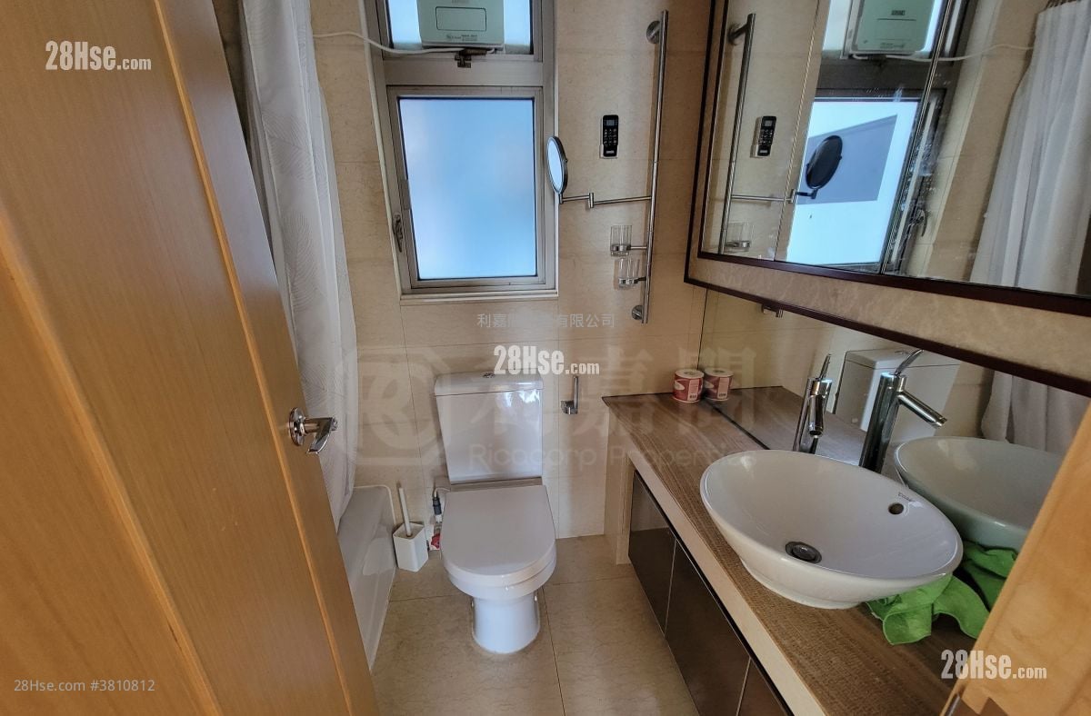 Harbour Green Rental 2 Bedrooms , 1 Bathroom 474 ft²