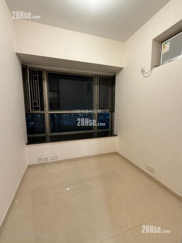 Yoho Town Sell 2 Bedrooms , 1 Bathroom 393 ft²