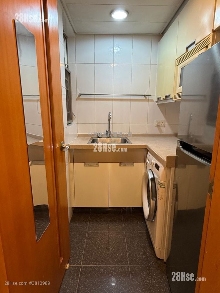 Yoho Town Sell 2 Bedrooms , 1 Bathroom 393 ft²