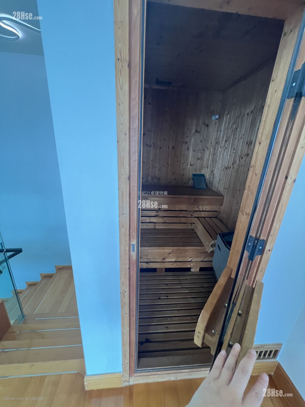 君临天下 租盘 4 房 , 3 浴室 2,334 平方尺