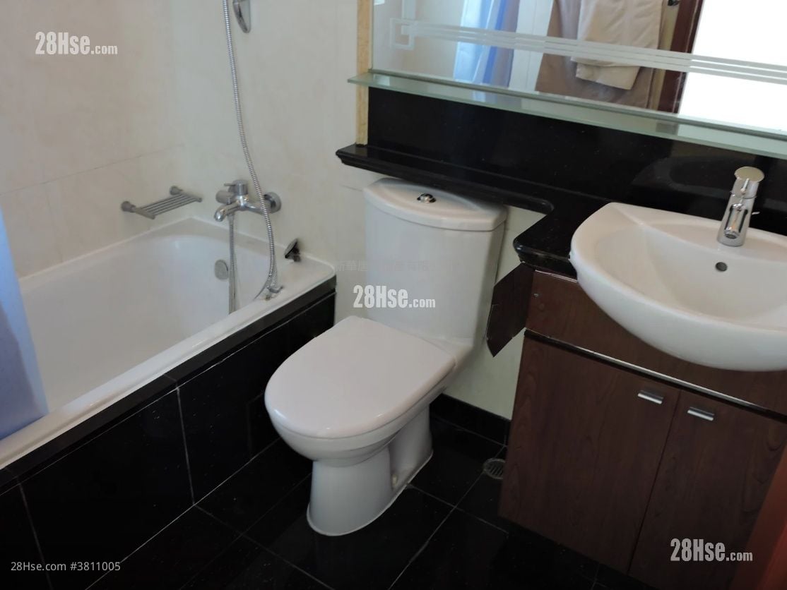 No.2 Park Road Rental 3 Bedrooms , 2 Bathrooms 905 ft²