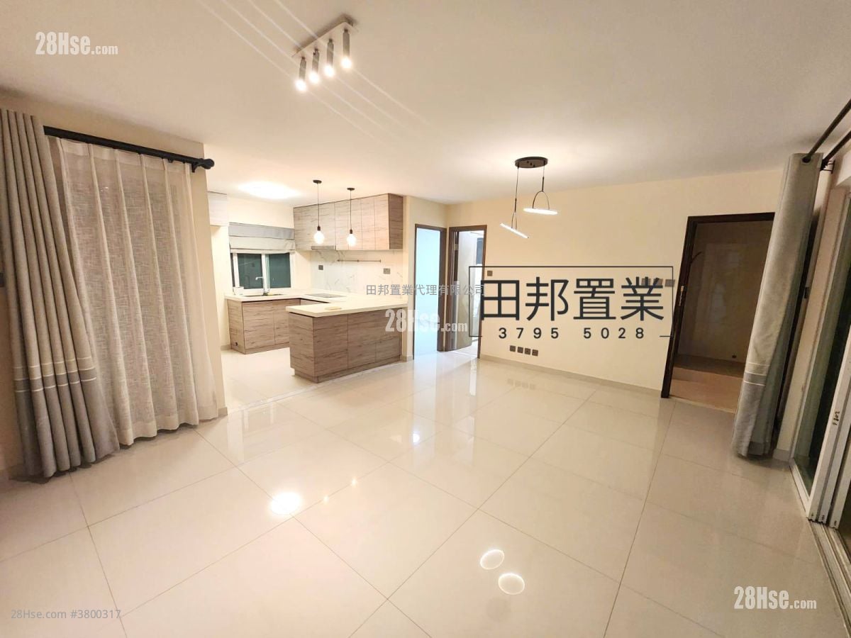 村屋 租盘 3 房 , 2 浴室 700 平方尺