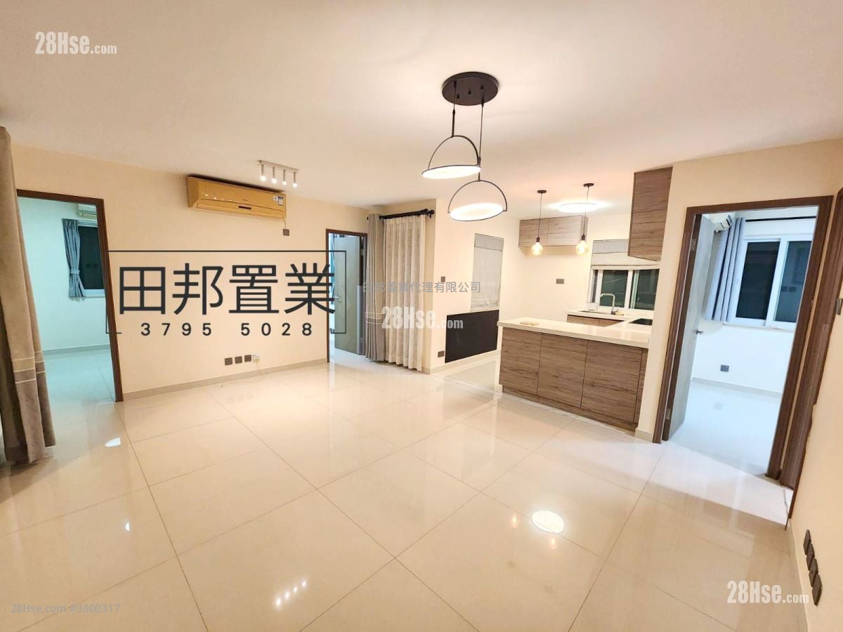 村屋 租盘 3 房 , 2 浴室 700 平方尺