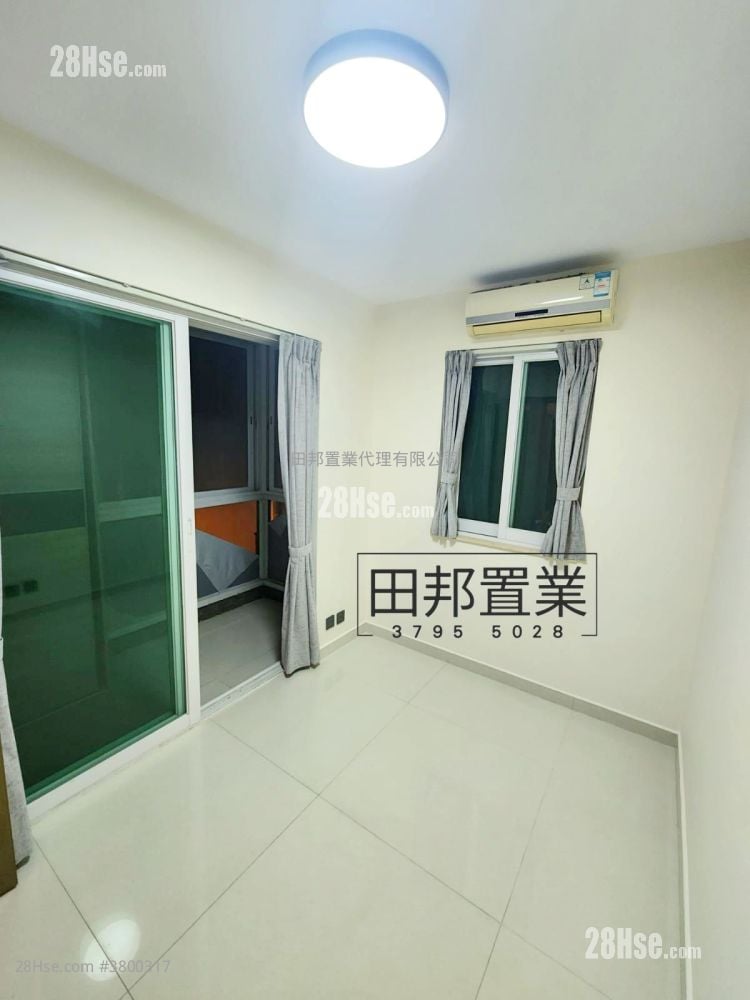 村屋 租盘 3 房 , 2 浴室 700 平方尺