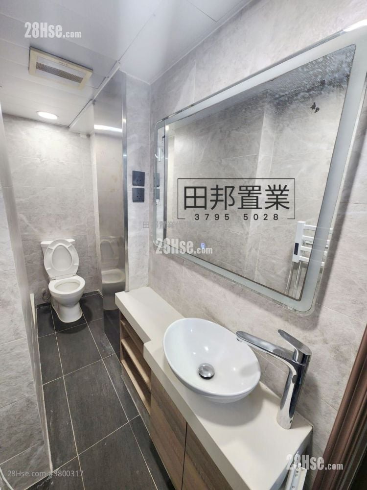 村屋 租盘 3 房 , 2 浴室 700 平方尺