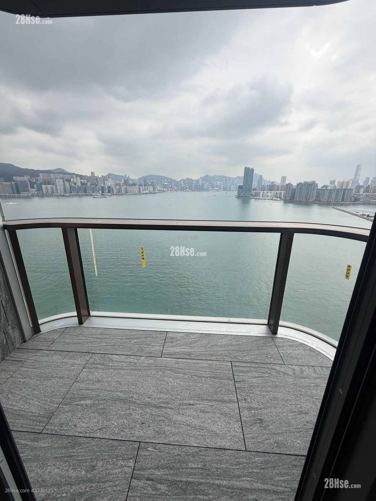 天泷 租盘 3 房 , 3 浴室 1,002 平方尺