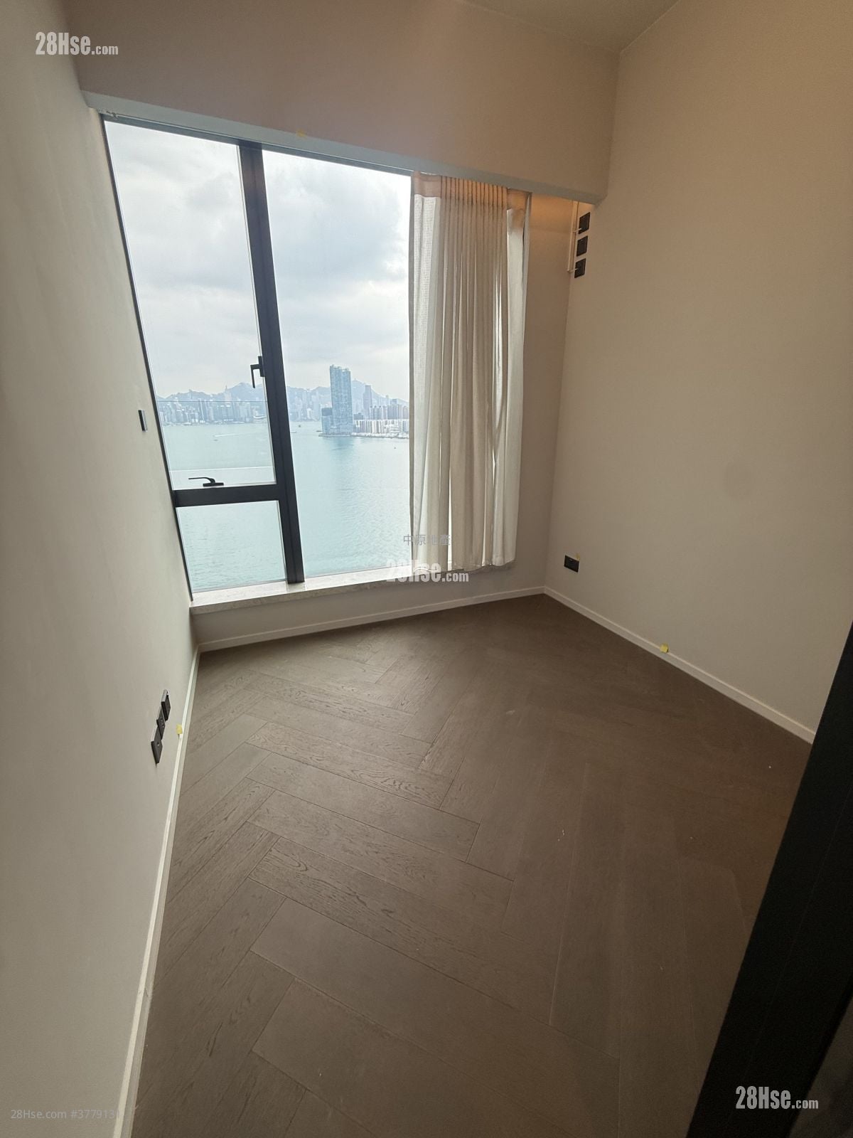 天泷 租盘 3 房 , 3 浴室 1,002 平方尺