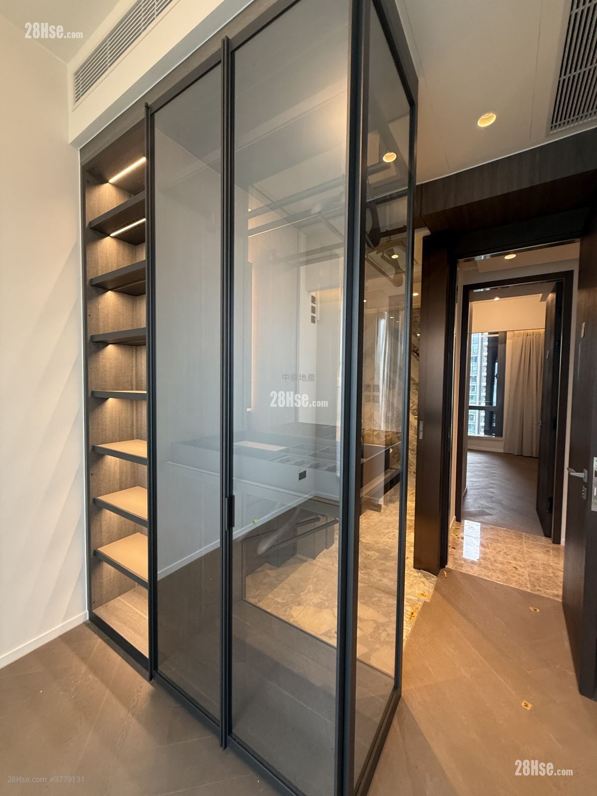 天泷 租盘 3 房 , 3 浴室 1,002 平方尺