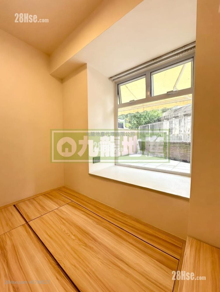 单幢楼房 售盘 2 房 , 1 浴室 210 平方尺