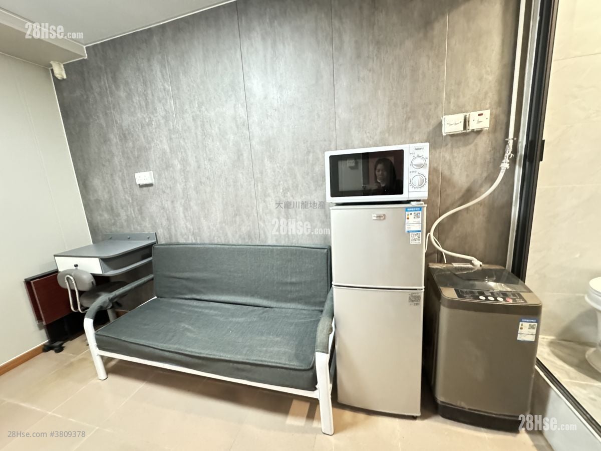 唐樓 租盤 220 平方呎