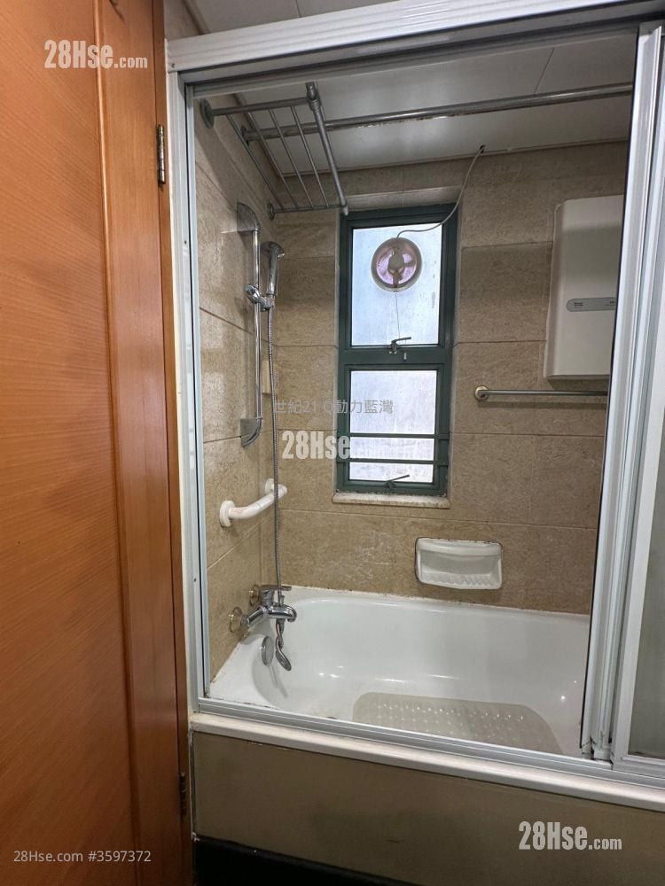 蓝湾半岛 租盘 1 房 , 1 浴室 323 平方尺