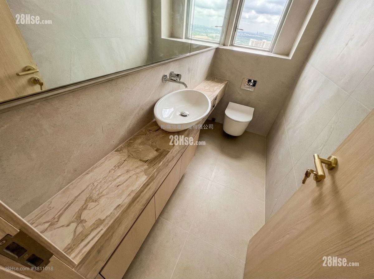 罗便臣道31号 租盘 4 房 , 3 浴室 1,986 平方尺