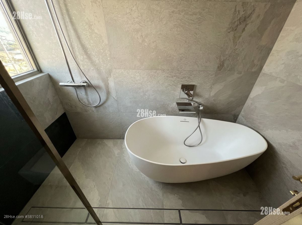 罗便臣道31号 租盘 4 房 , 3 浴室 1,986 平方尺