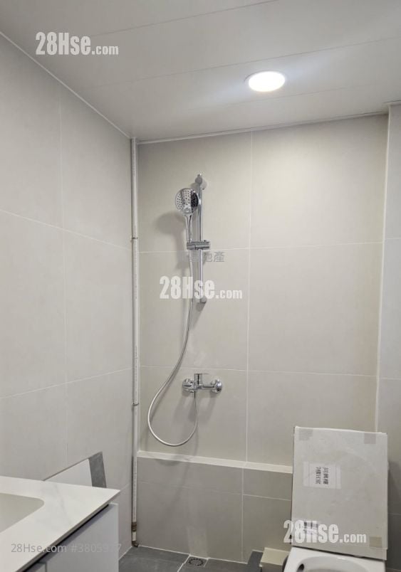 Tung Hing Mansion Rental 2 Bedrooms , 2 Bathrooms 417 ft²